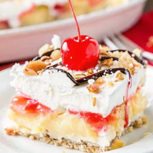 no-bake banana split cake