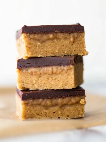No-bake chocolate peanut butter bars